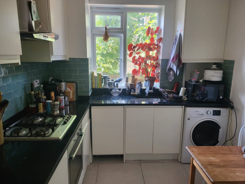 Photo 1: Kitchen
