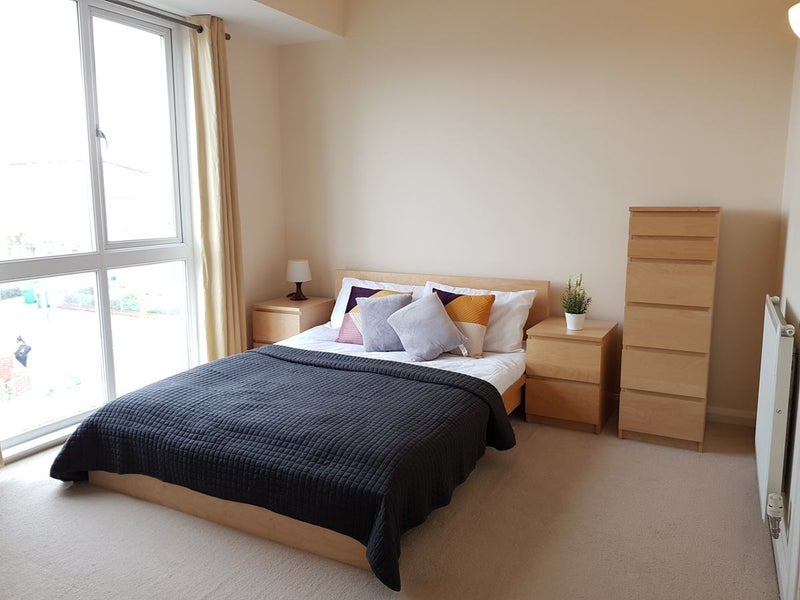 Photo 1: Room 1 (£650) - with Balcony