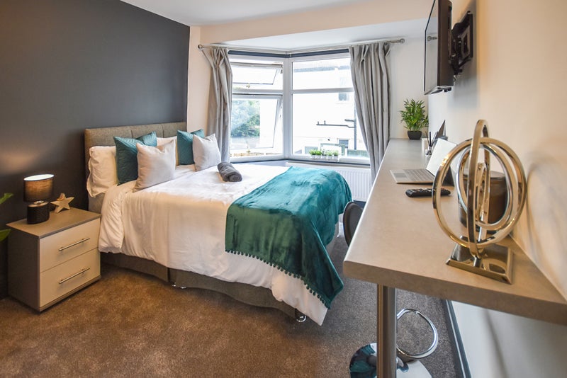 Photo 1: Room 3 £750