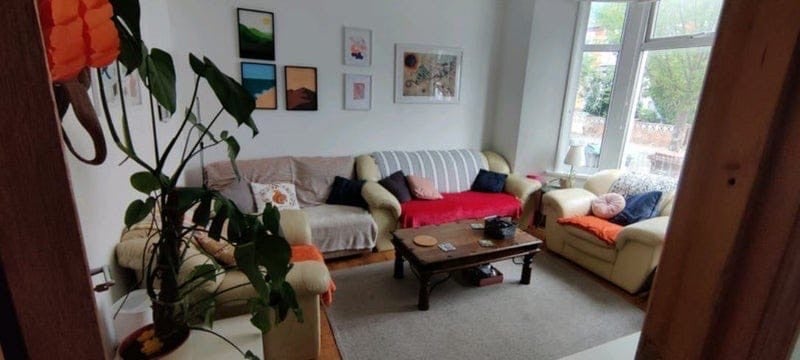 Photo 1: Living room