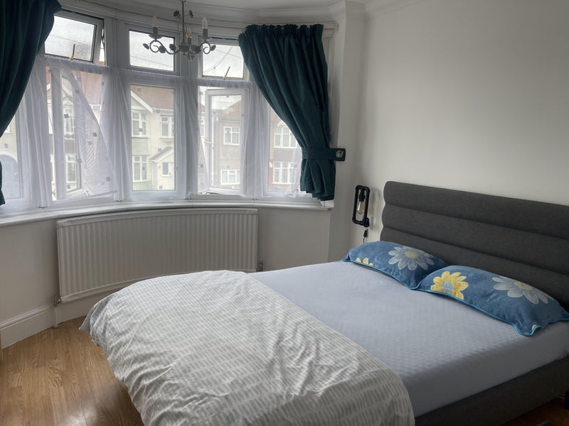 Photo 1: Double Bed