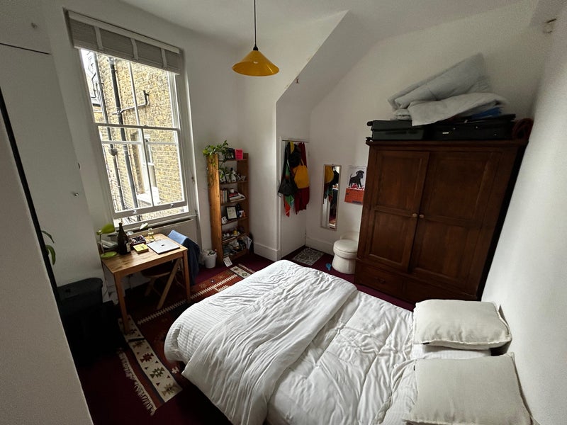 Photo 1: Bedroom