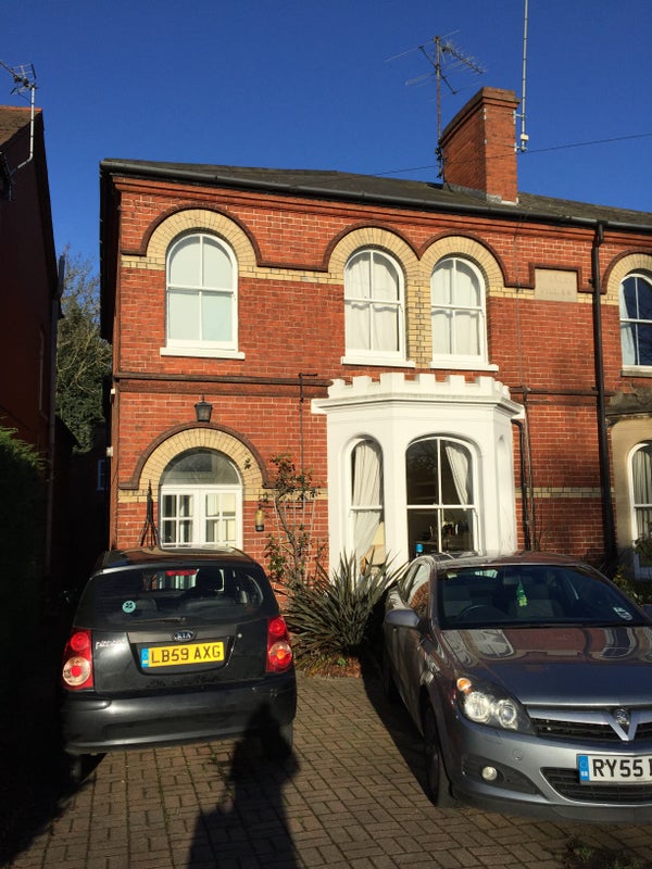 'Lovely Double Room In Central Wokingham' Room to Rent from SpareRoom