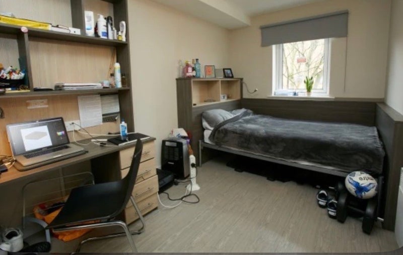 Photo 1