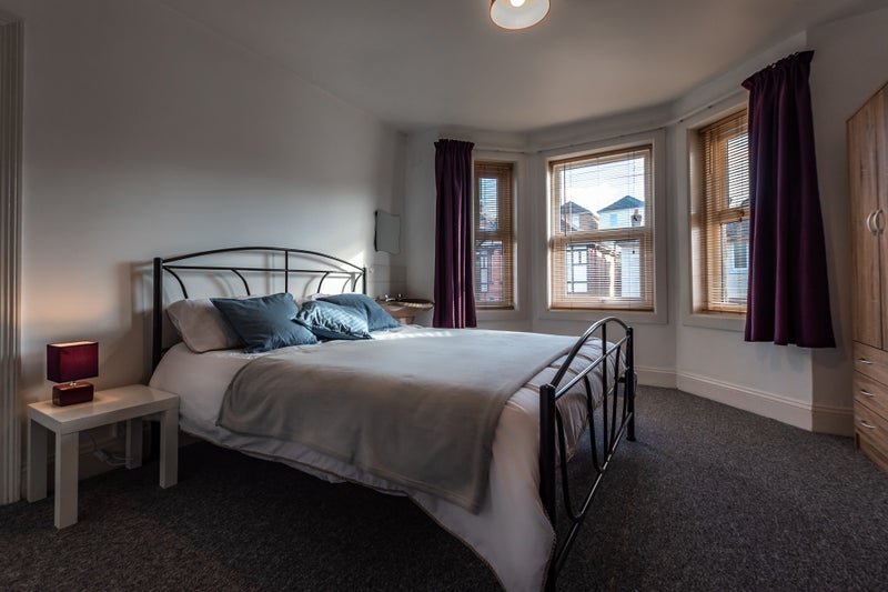 Photo 1: Bedroom 5