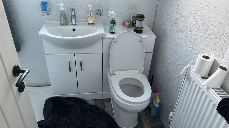 Photo 1: Bathroom
