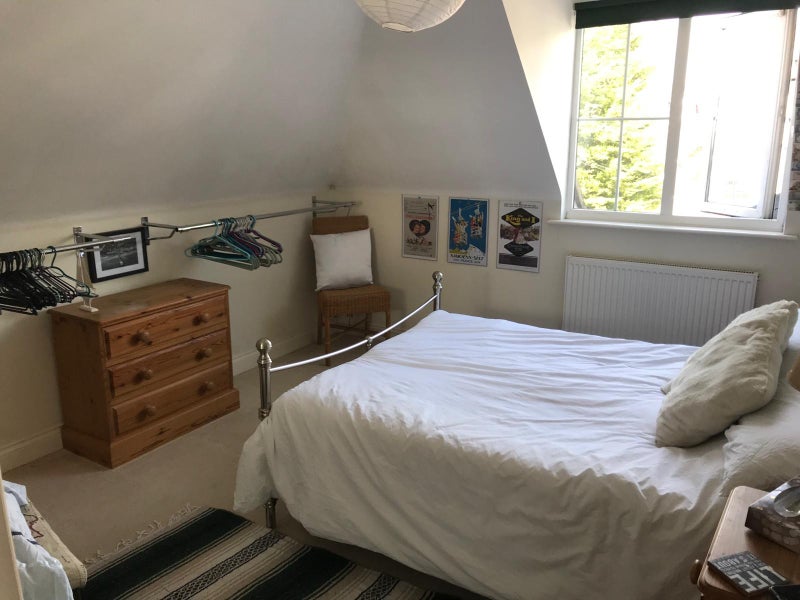 Photo 1: Double bedroom 