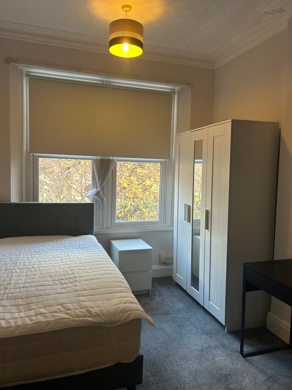 Photo 1: Room that’s available