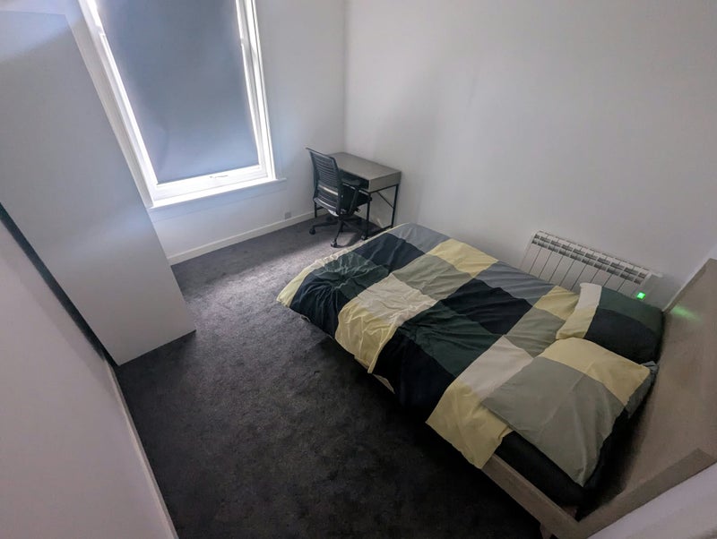 Photo 1: Bedroom