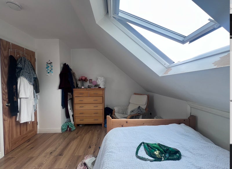Photo 1: loft room