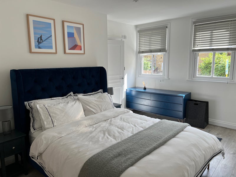 Photo 1: Bedroom 1
