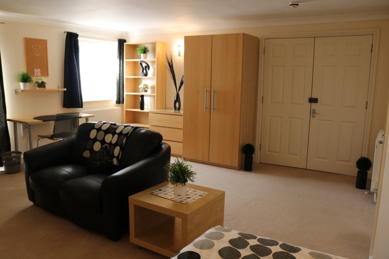 Photo 1: Actual Room