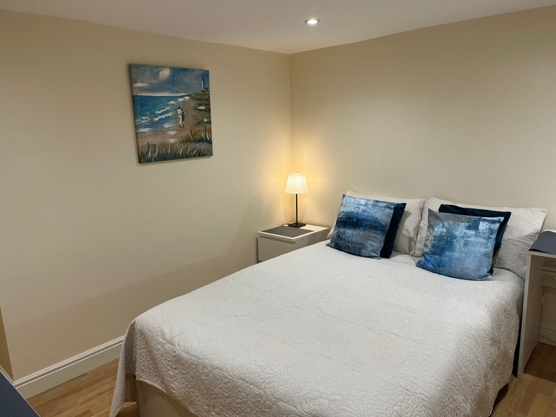 Photo 1: ROOM 1 : SINGLE 
