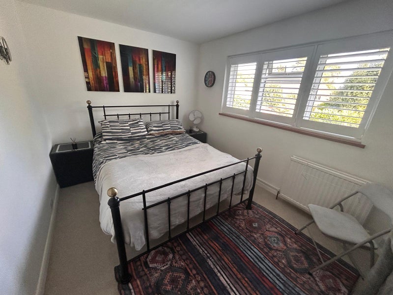 Photo 1: Double Bedroom