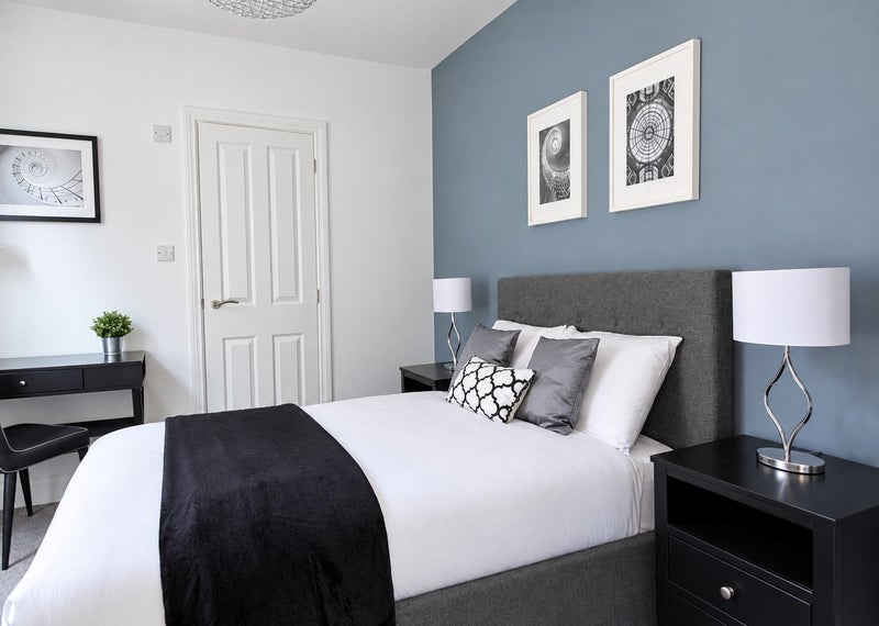 Photo 1: Room4