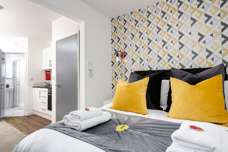 Photo 1: Self contained studio