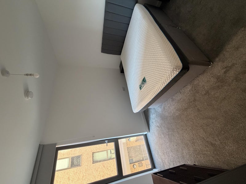 Photo 1: Double Bedroom