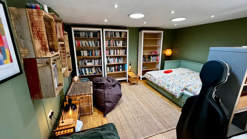 Photo 1