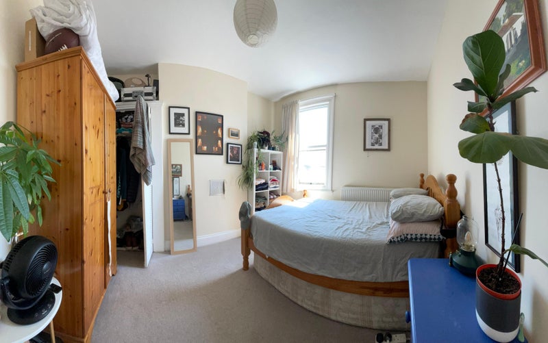 Photo 1: Bedroom