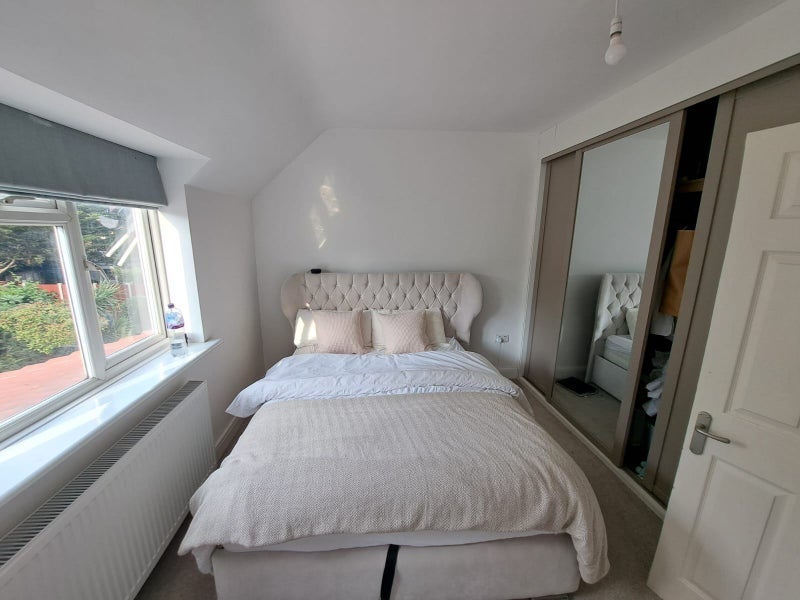 Photo 1: Bedroom 