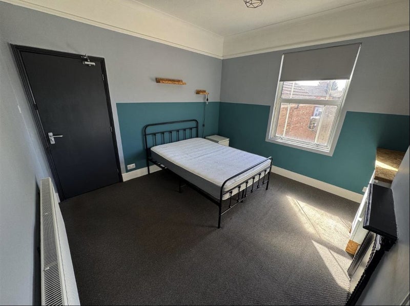 Photo 1: Room 5 - Available