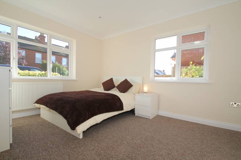 Photo 1: Room 2