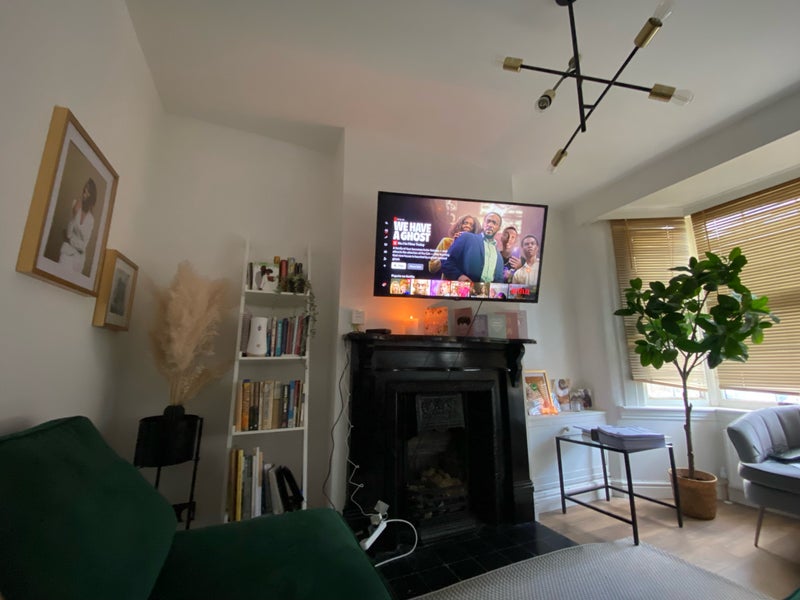 Photo 1: Living room