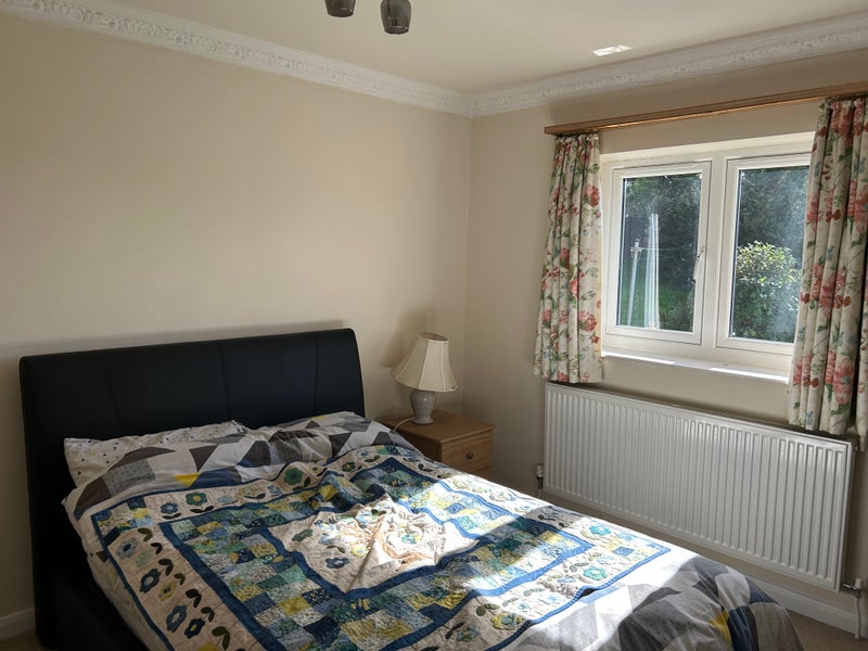 Photo 1: Bedroom