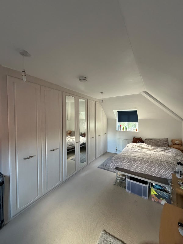 Photo 1: Room