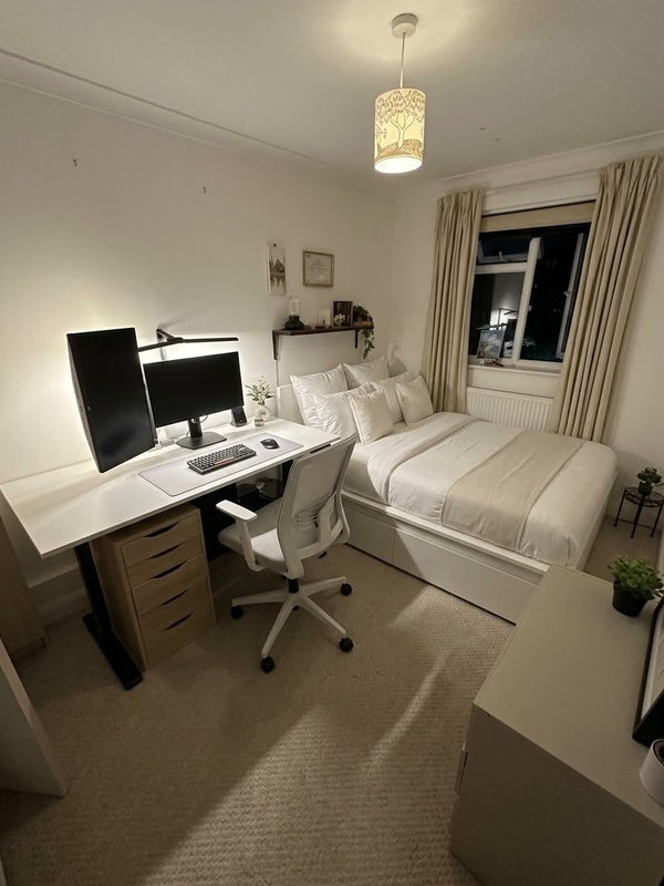 Photo 1: Bedroom available