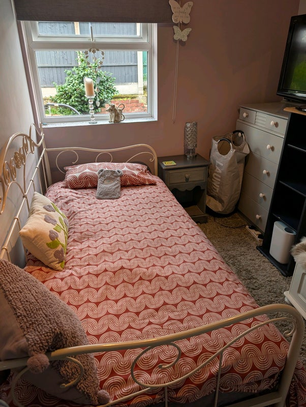 Photo 1: Your room