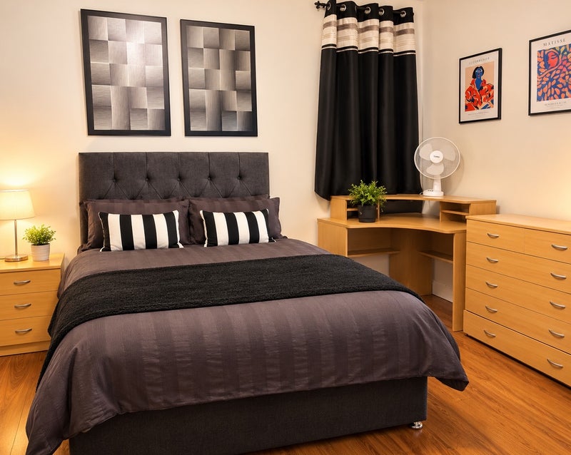 Photo 1: Large double room 
