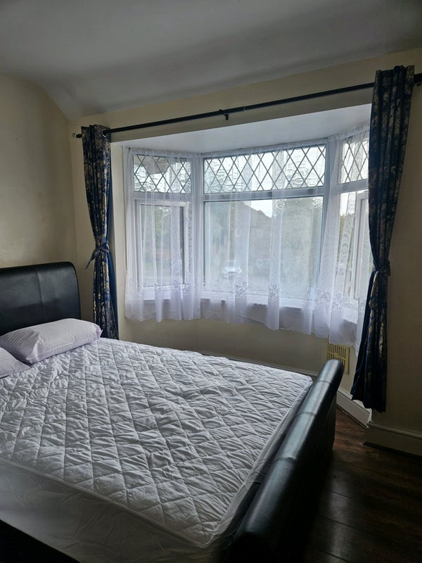 Photo 1: Double room