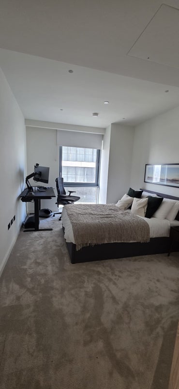 Photo 1: Desk not included