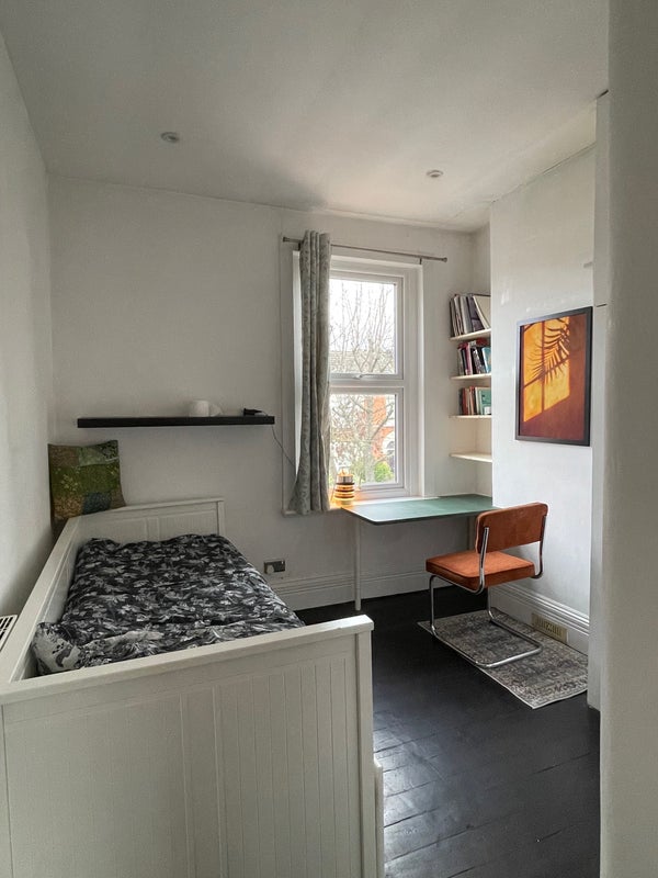 Photo 1: Your room - picture taken last winter