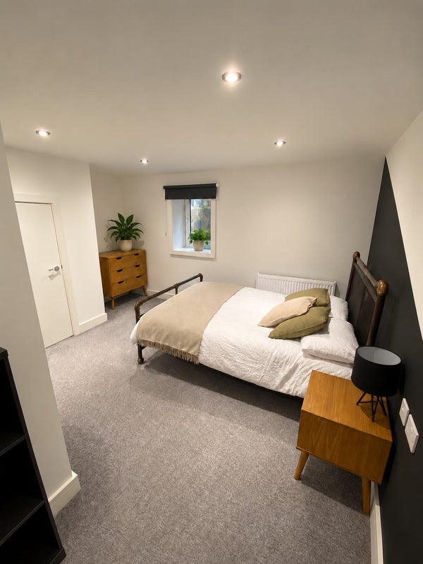 Photo 1: Bedroom 1 - Double & Ensuite