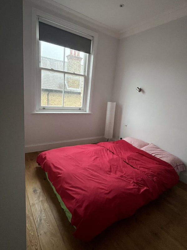 Photo 1: Bedroom