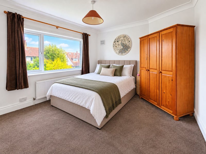 Photo 1: Room with double bed ( now has single)