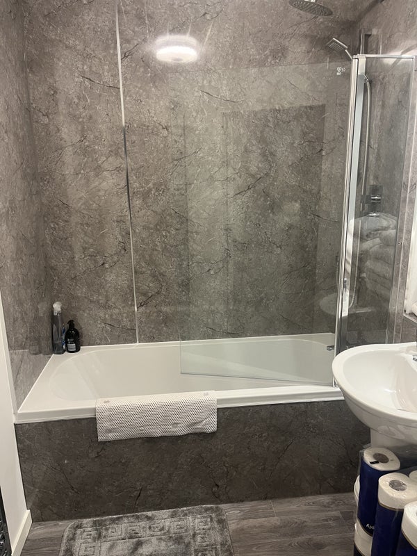 Photo 1: Bathroom