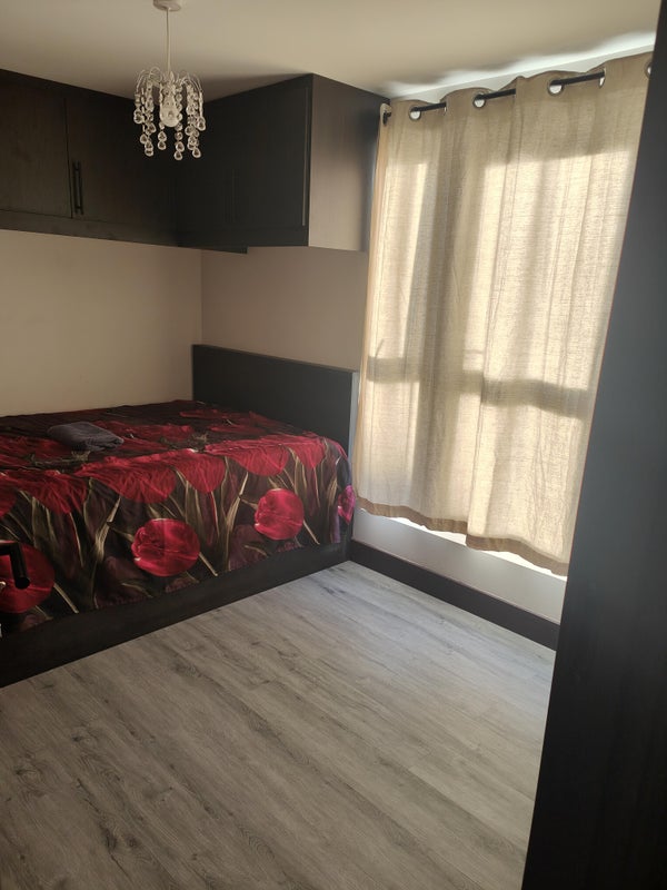 Photo 1: Bedroom
