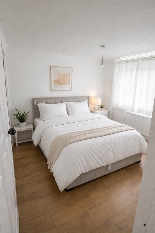 Photo 1: Double bedroom with full length mirrored fitted wardrobe.