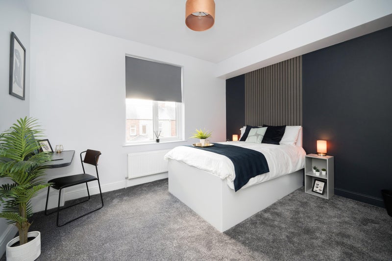 Photo 1: Room 3
