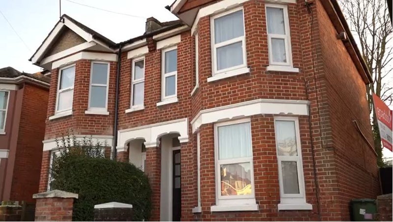 Photo 1: front of house