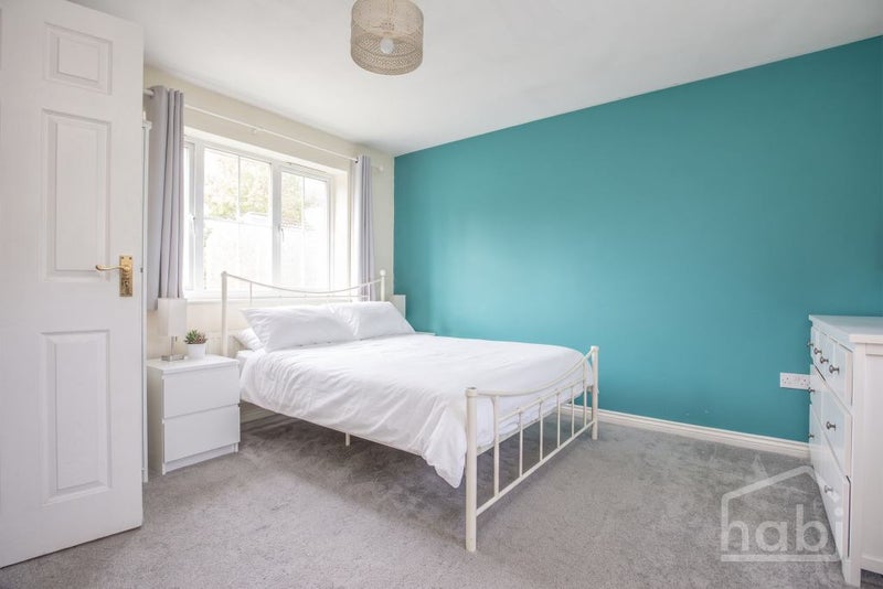 Photo 1: Bedroom 2 