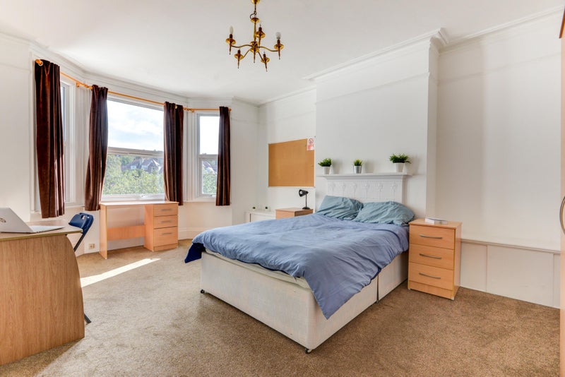 Photo 1: Bedroom 5