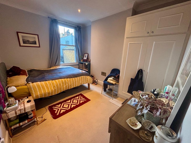 Photo 1: Room 1 (first floor)