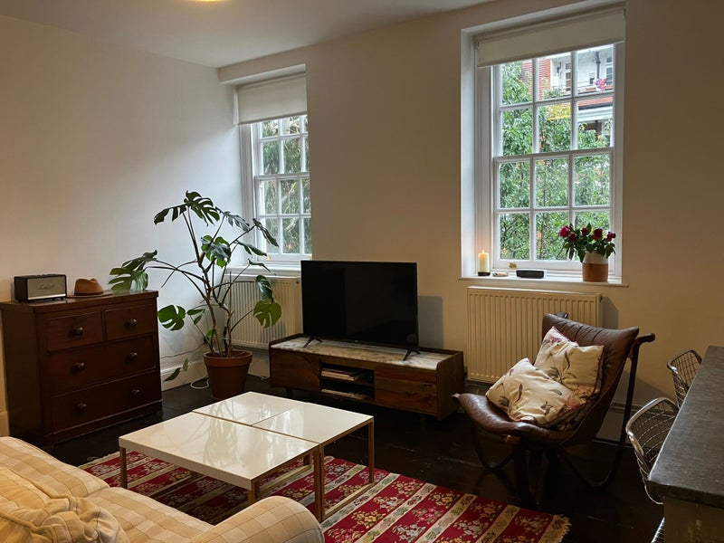 Photo 1: living room