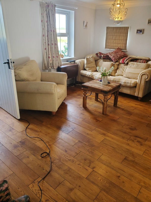 Photo 1: Living room/ diner