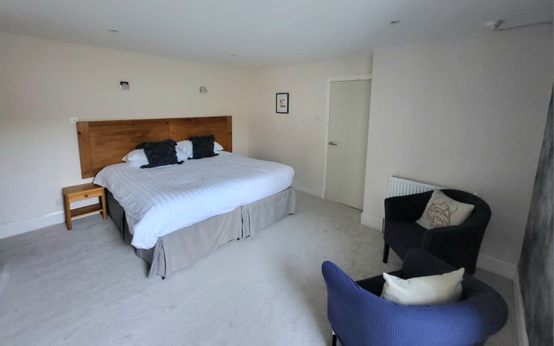 Photo 1: Super king bed