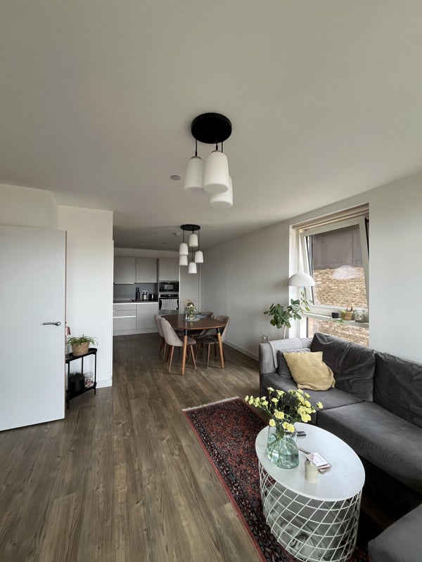 Photo 1: Dining area/kitchen